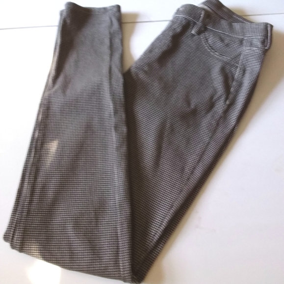 4/$20 NWOT Uniqlo Black/White Houndstooth Leggings - Picture 2 of 8